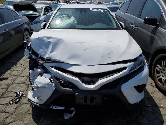 Photo 4 VIN: 4T1G11AK6LU346564 - TOYOTA CAMRY SE 