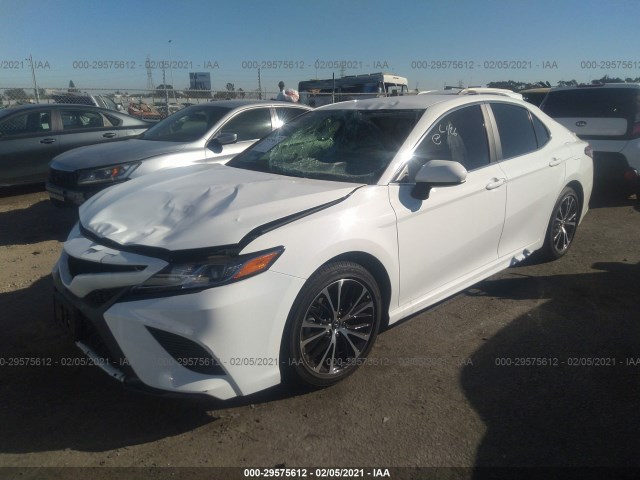 Photo 1 VIN: 4T1G11AK6LU354129 - TOYOTA CAMRY 