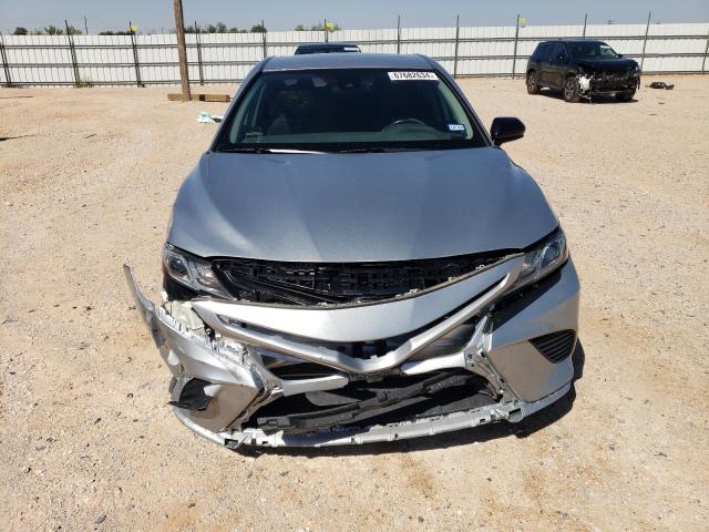 Photo 4 VIN: 4T1G11AK6LU395313 - TOYOTA CAMRY SE 