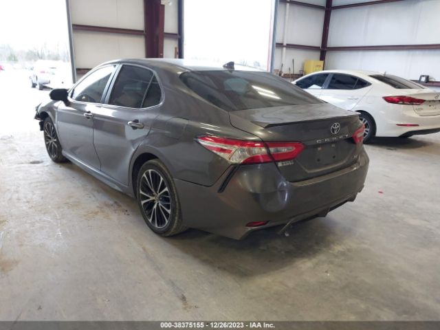 Photo 2 VIN: 4T1G11AK6LU869969 - TOYOTA CAMRY 