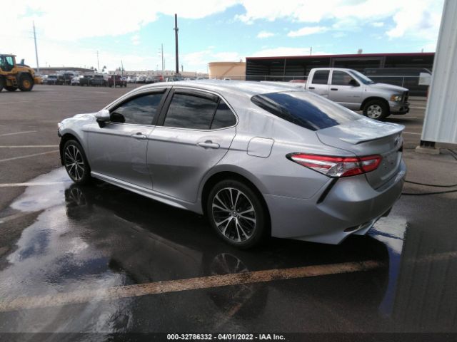 Photo 2 VIN: 4T1G11AK6LU925120 - TOYOTA CAMRY 