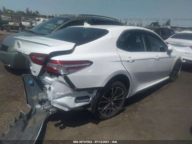 Photo 3 VIN: 4T1G11AK6LU945772 - TOYOTA CAMRY 