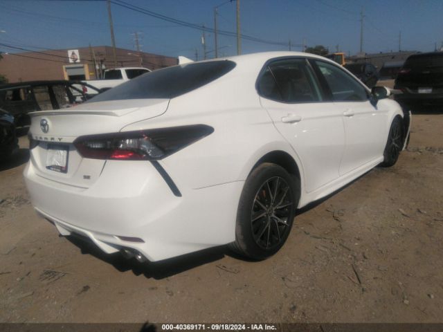 Photo 3 VIN: 4T1G11AK6MU409728 - TOYOTA CAMRY 