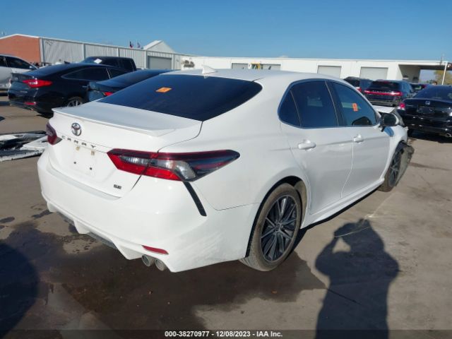 Photo 3 VIN: 4T1G11AK6MU550623 - TOYOTA CAMRY 