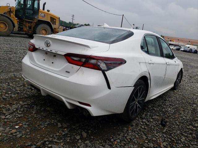 Photo 2 VIN: 4T1G11AK6MU569690 - TOYOTA CAMRY SE 