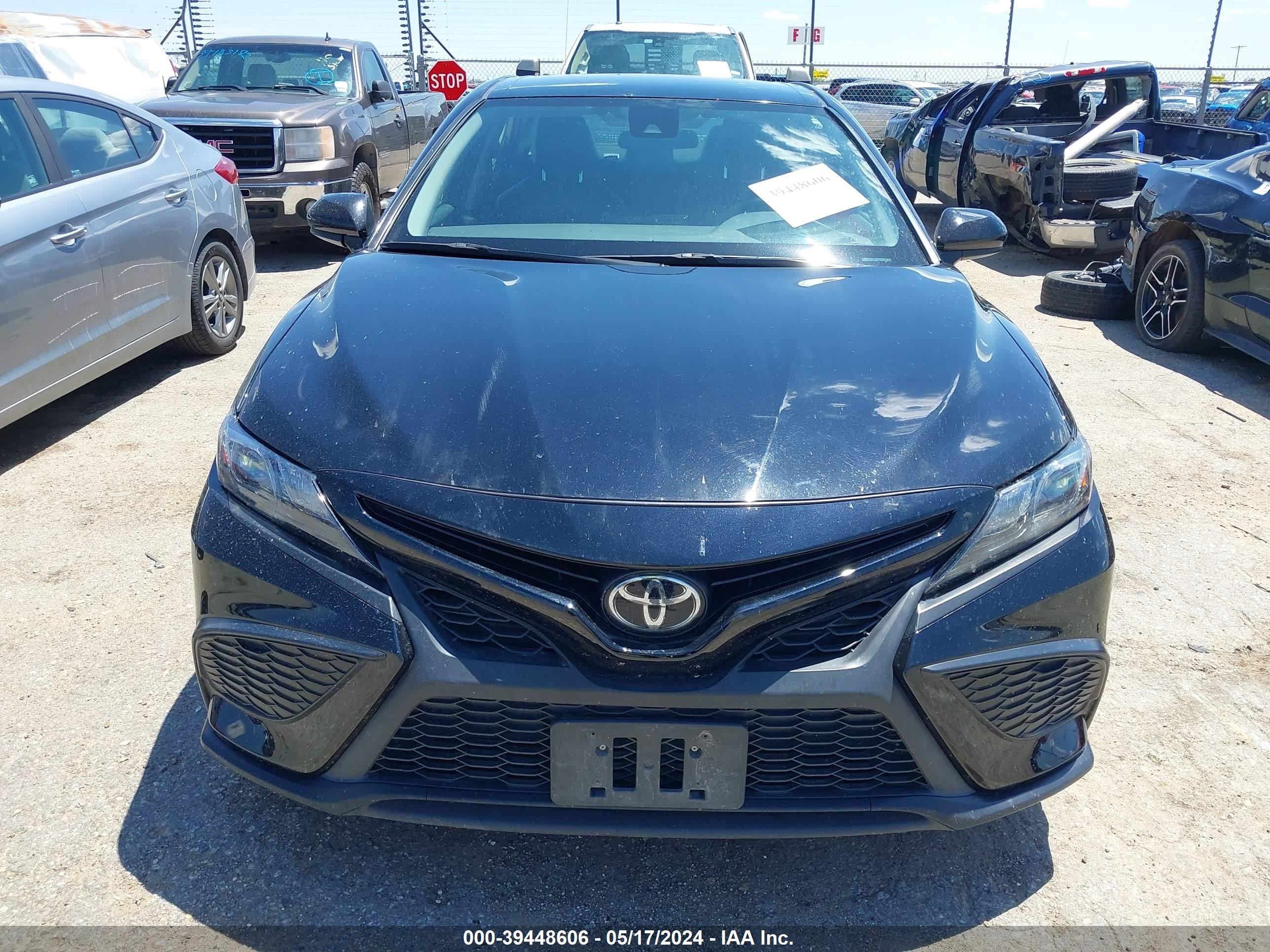 Photo 11 VIN: 4T1G11AK6MU608889 - TOYOTA CAMRY 