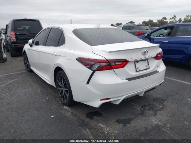 Photo 2 VIN: 4T1G11AK6NU058191 - TOYOTA CAMRY 