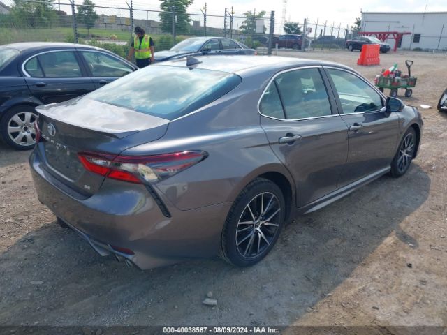 Photo 3 VIN: 4T1G11AK6PU745674 - TOYOTA CAMRY 