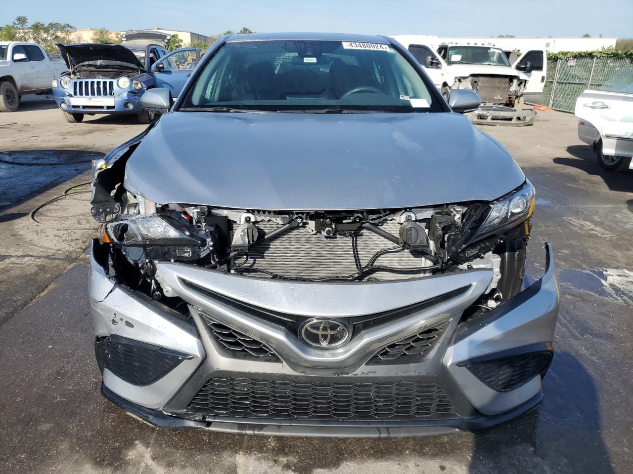 Photo 4 VIN: 4T1G11AK6PU771403 - TOYOTA CAMRY 