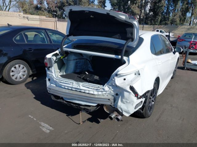 Photo 5 VIN: 4T1G11AK6PU774107 - TOYOTA CAMRY 