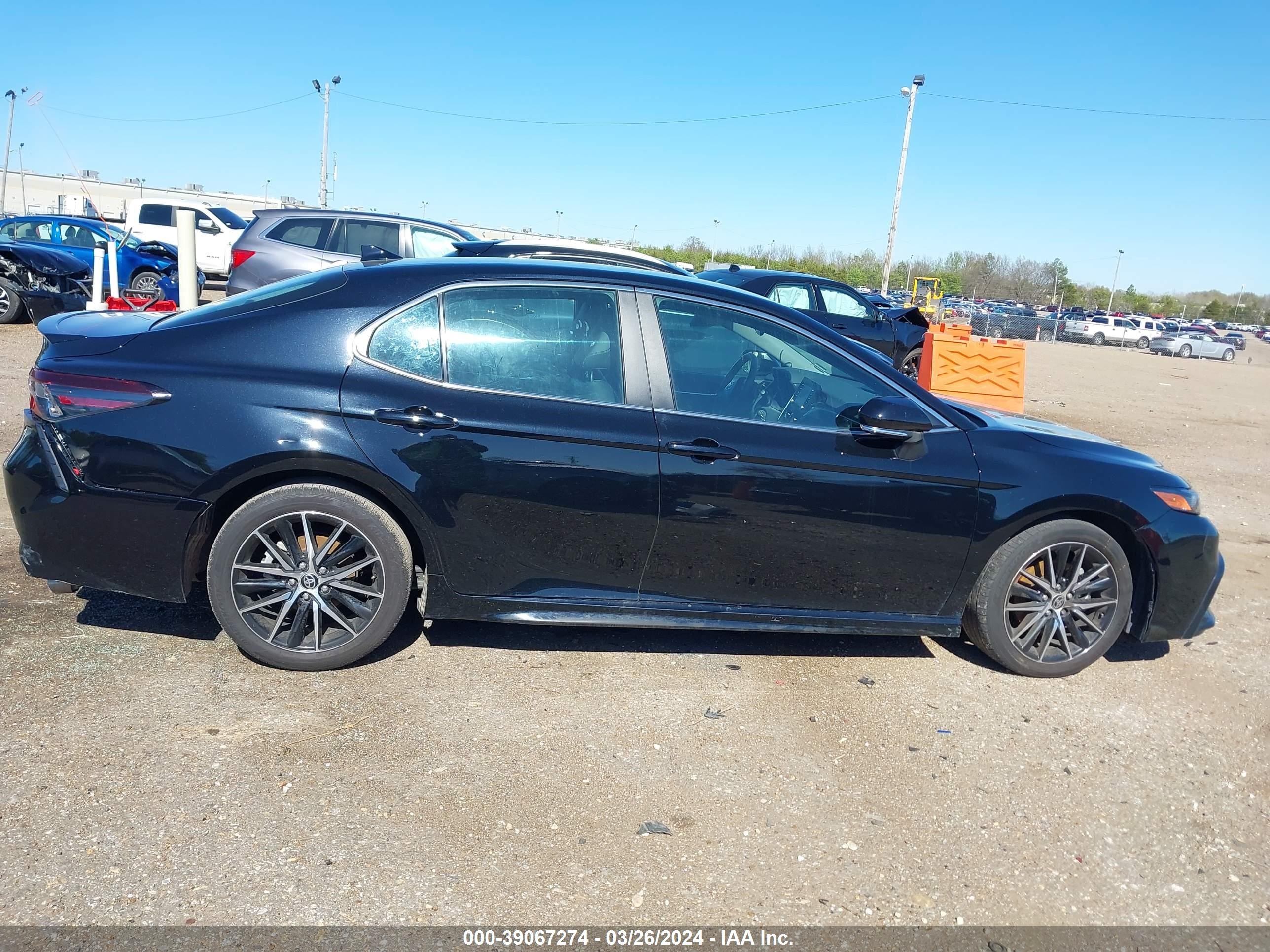 Photo 12 VIN: 4T1G11AK6PU789545 - TOYOTA CAMRY 