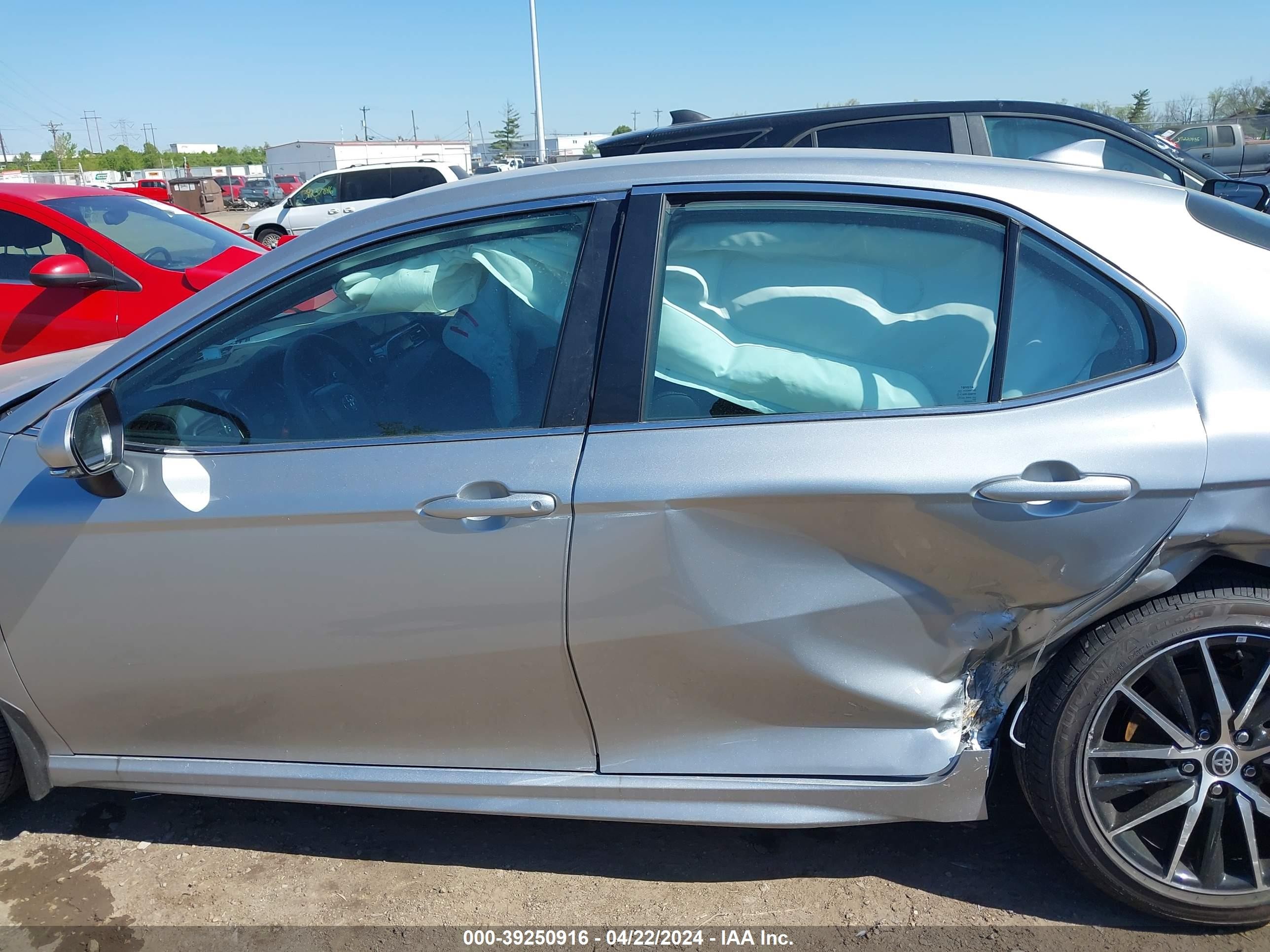 Photo 13 VIN: 4T1G11AK6RU231519 - TOYOTA CAMRY 