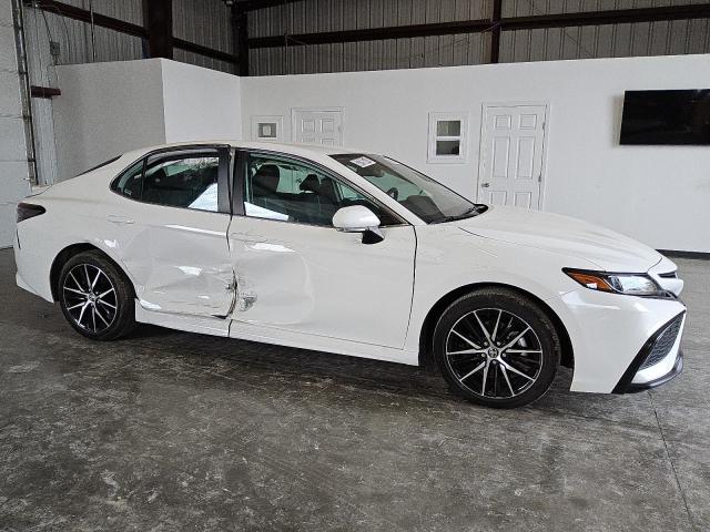 Photo 3 VIN: 4T1G11AK6RU243962 - TOYOTA CAMRY SE N 