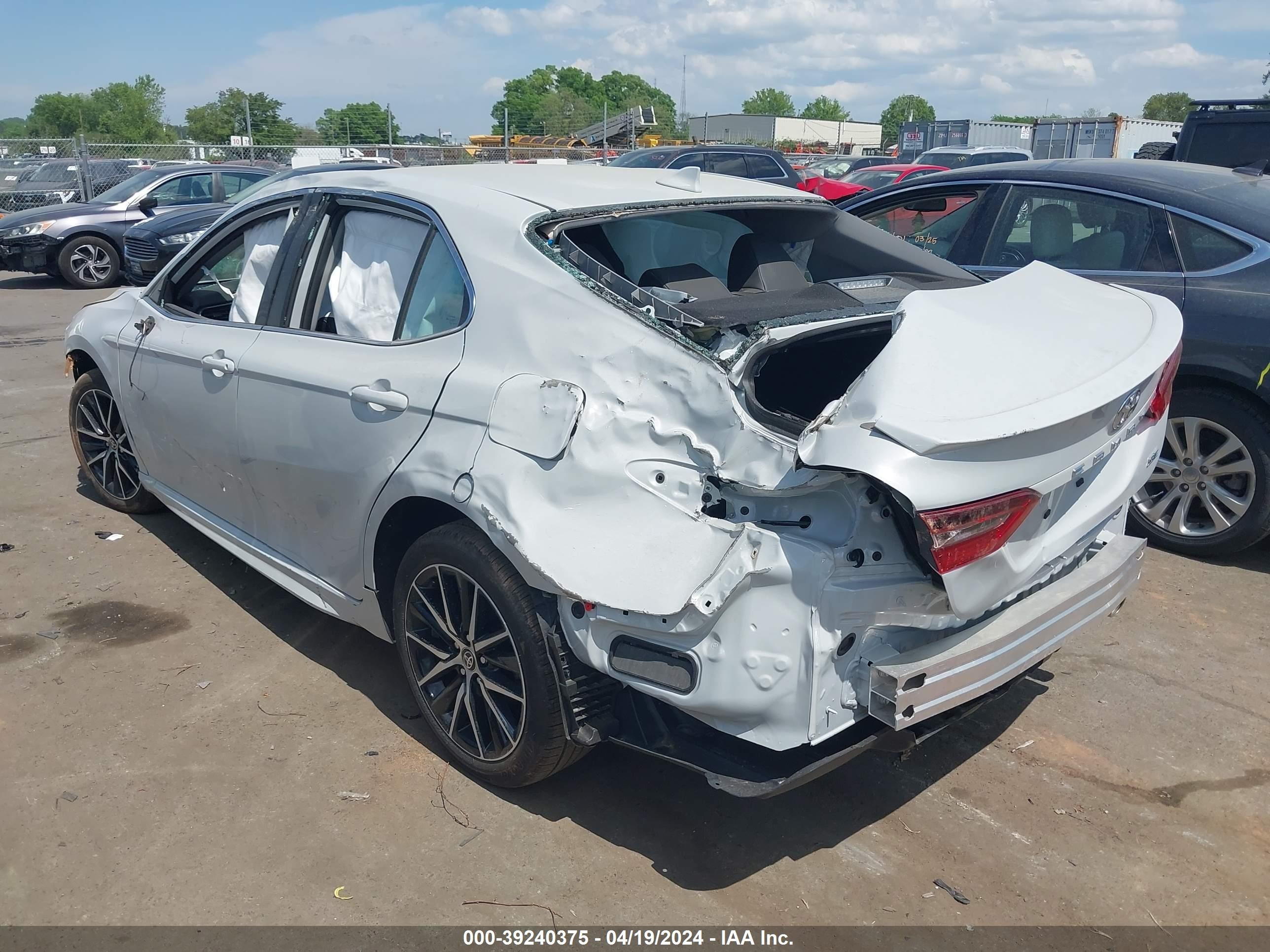 Photo 2 VIN: 4T1G11AK6RU245517 - TOYOTA CAMRY 