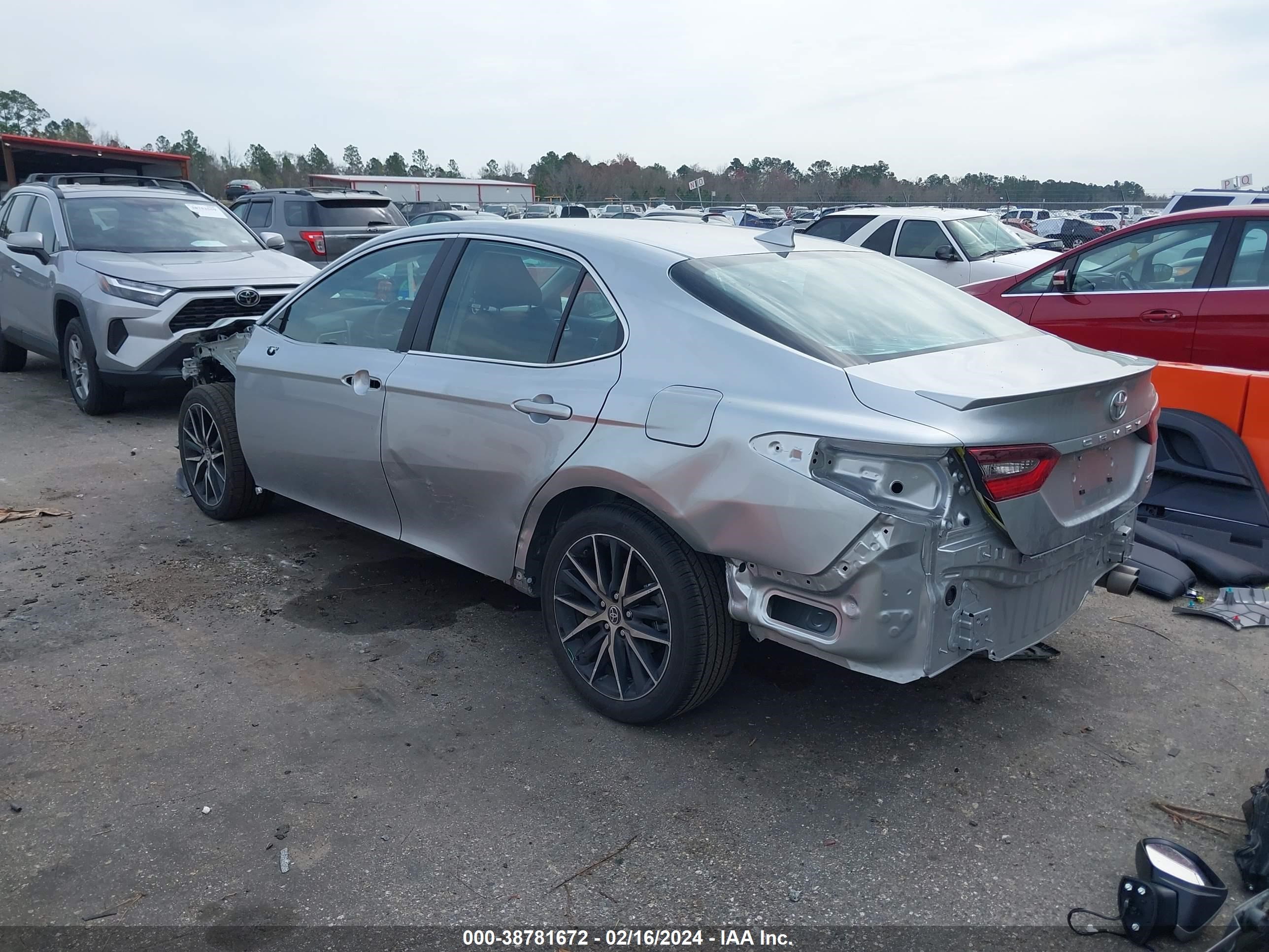 Photo 2 VIN: 4T1G11AK6RU878583 - TOYOTA CAMRY 