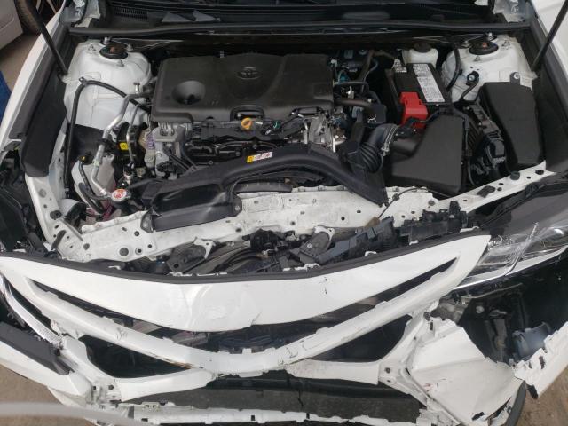 Photo 6 VIN: 4T1G11AK7LU310785 - TOYOTA CAMRY SE 