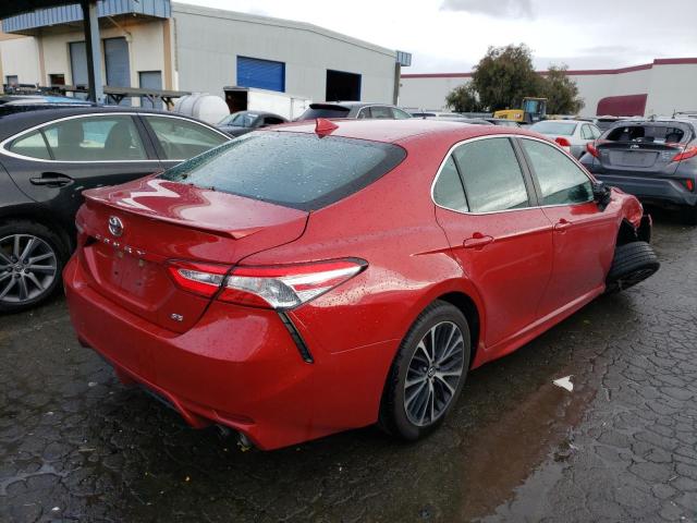 Photo 2 VIN: 4T1G11AK7LU333659 - TOYOTA CAMRY SE 