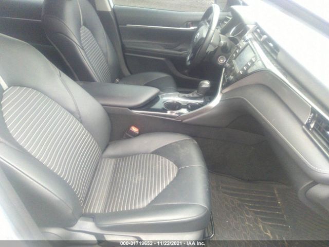 Photo 4 VIN: 4T1G11AK7LU354186 - TOYOTA CAMRY 