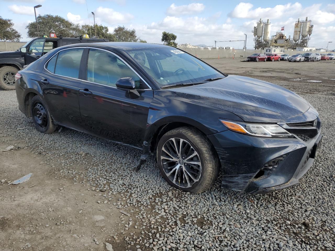 Photo 3 VIN: 4T1G11AK7LU944758 - TOYOTA CAMRY 