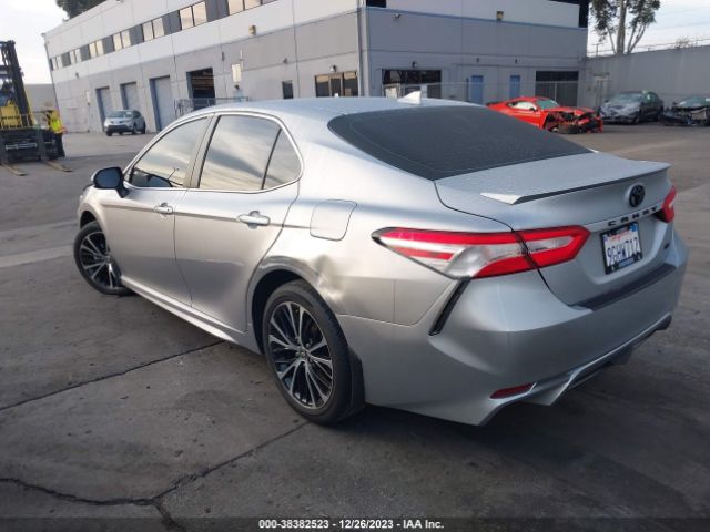 Photo 2 VIN: 4T1G11AK7LU967229 - TOYOTA CAMRY 