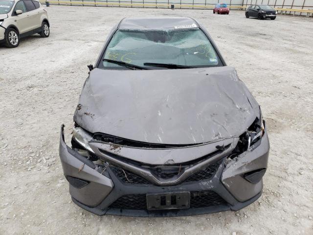 Photo 8 VIN: 4T1G11AK7LU967280 - TOYOTA CAMRY SE 