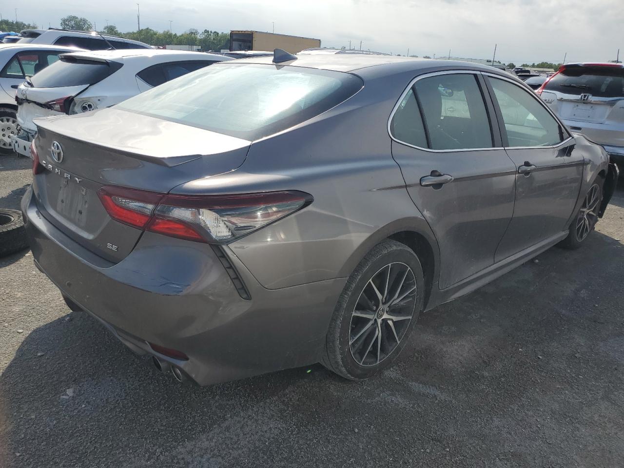 Photo 2 VIN: 4T1G11AK7MU430782 - TOYOTA CAMRY 