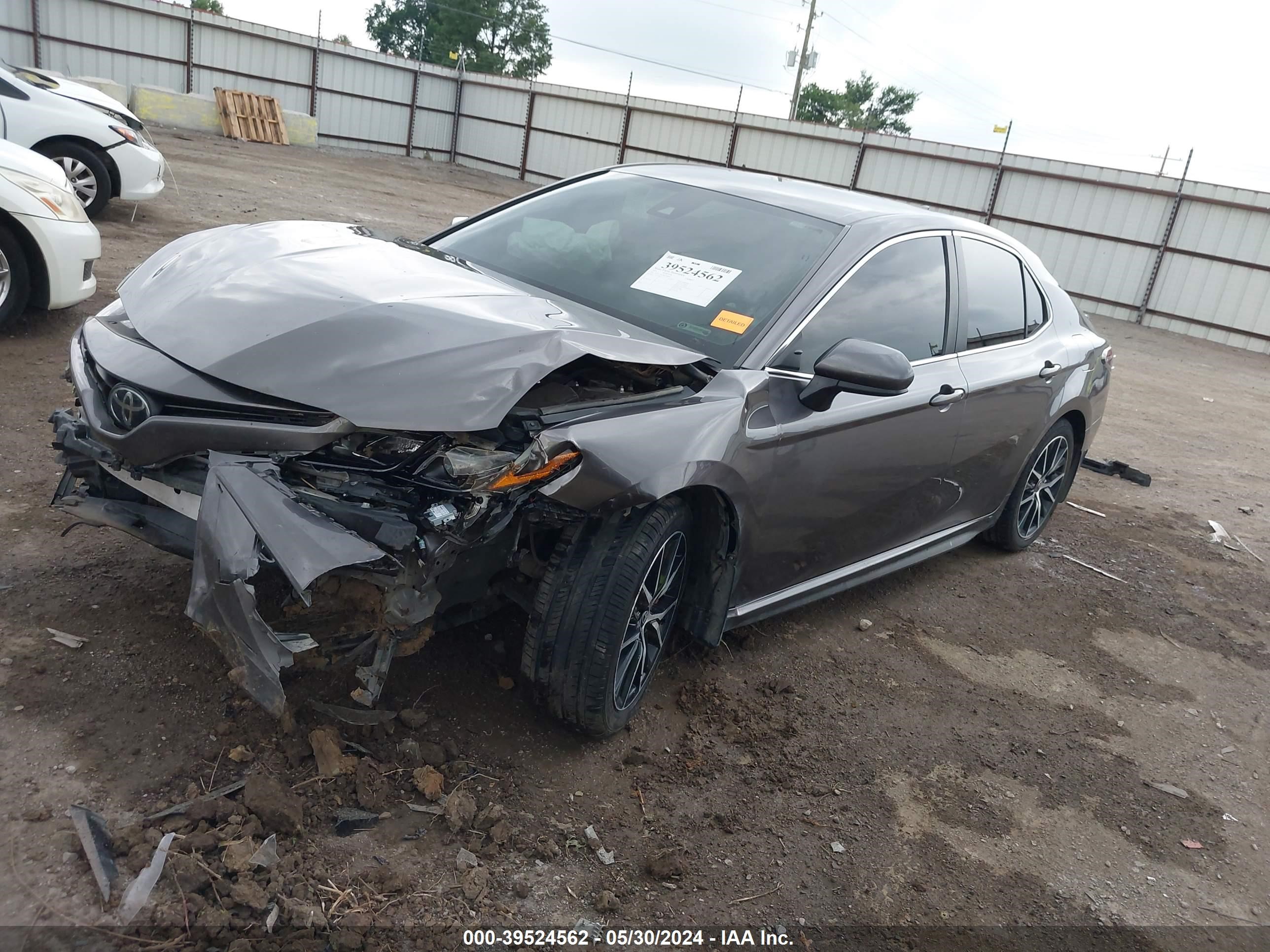 Photo 1 VIN: 4T1G11AK7MU488665 - TOYOTA CAMRY 