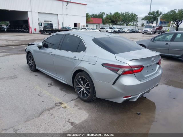 Photo 2 VIN: 4T1G11AK7MU521258 - TOYOTA CAMRY 