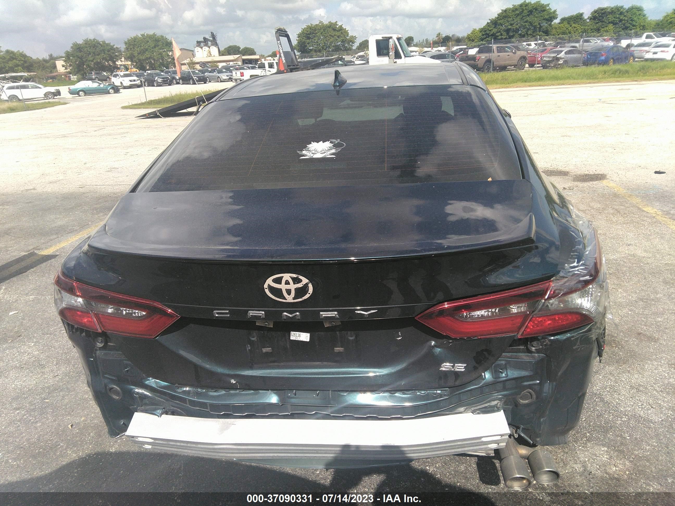 Photo 16 VIN: 4T1G11AK7MU526136 - TOYOTA CAMRY 