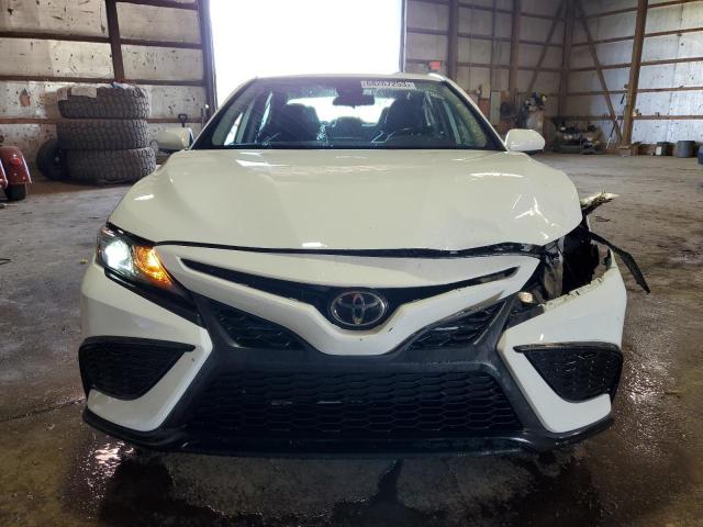 Photo 4 VIN: 4T1G11AK7MU574705 - TOYOTA CAMRY SE 