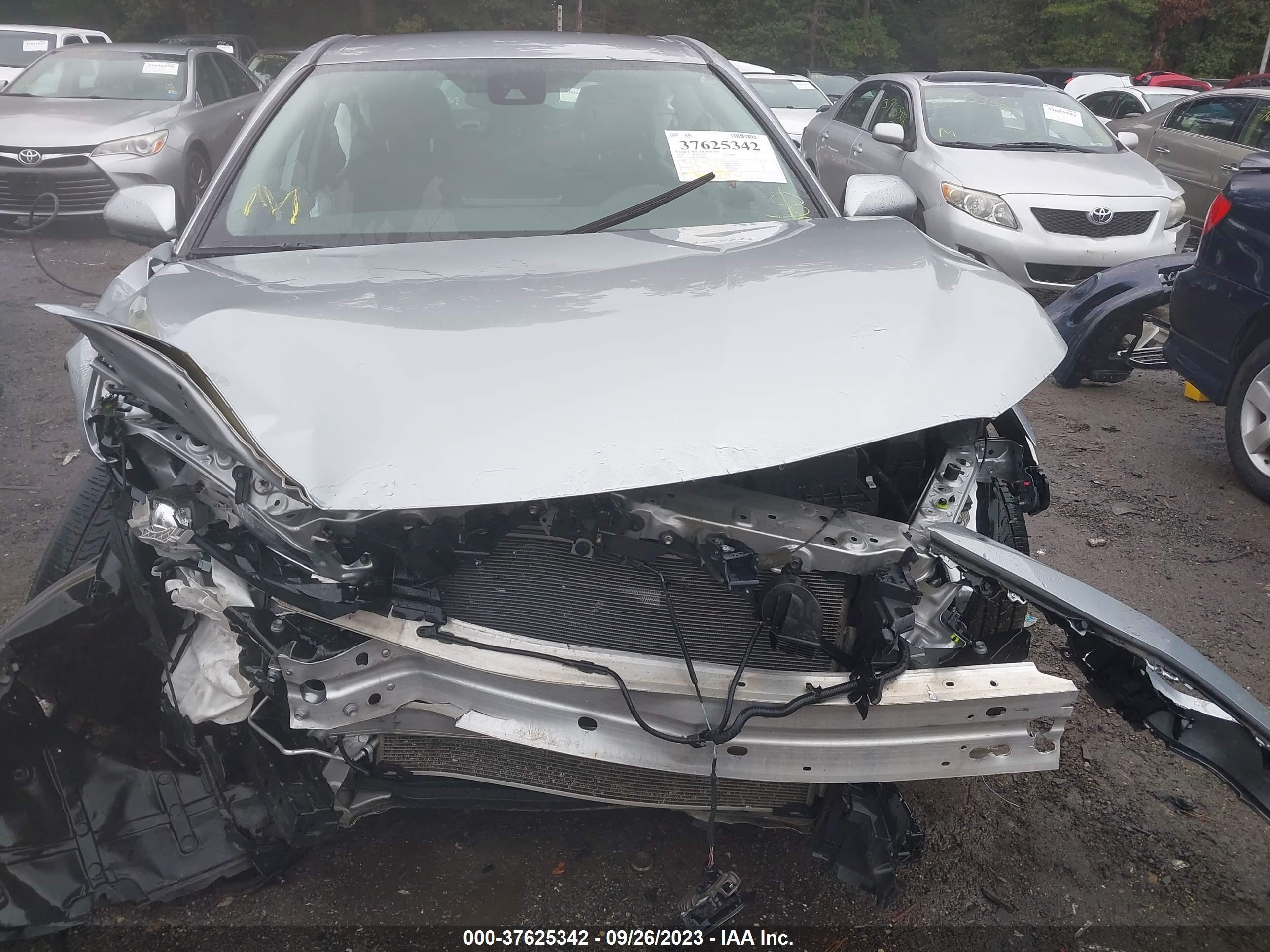 Photo 5 VIN: 4T1G11AK7MU585915 - TOYOTA CAMRY 