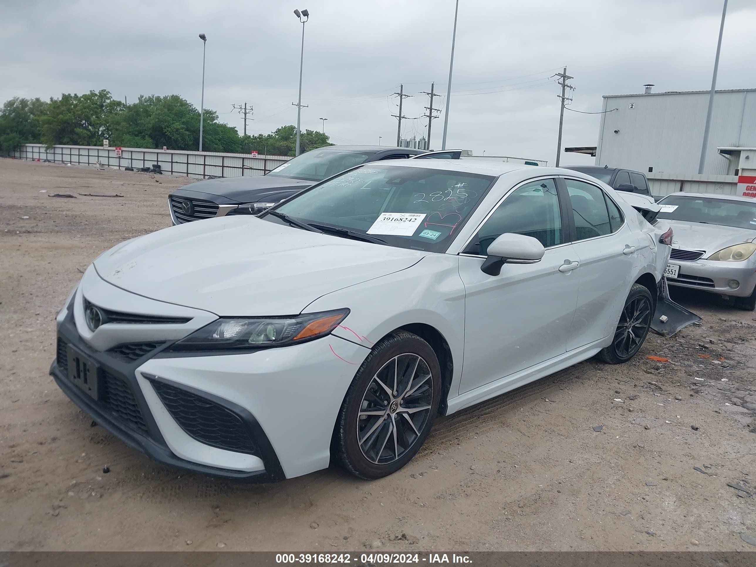 Photo 1 VIN: 4T1G11AK7NU042825 - TOYOTA CAMRY 