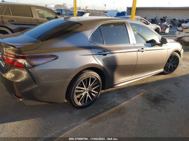 Photo 3 VIN: 4T1G11AK7PU147402 - TOYOTA CAMRY 