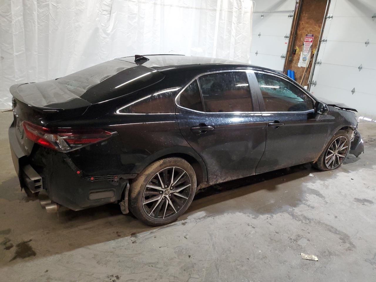 Photo 2 VIN: 4T1G11AK7PU793653 - TOYOTA CAMRY 