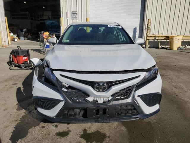 Photo 4 VIN: 4T1G11AK7RU245610 - TOYOTA CAMRY SE N 