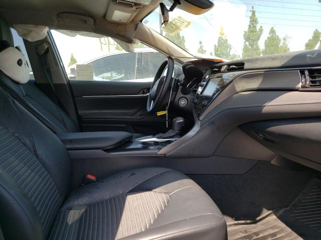 Photo 4 VIN: 4T1G11AK8LU881525 - TOYOTA CAMRY SE 