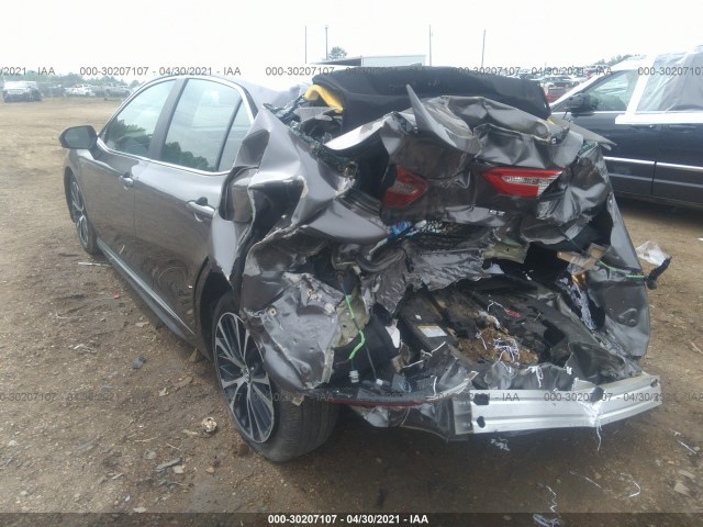 Photo 2 VIN: 4T1G11AK8LU933400 - TOYOTA CAMRY 