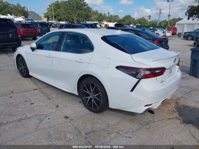 Photo 2 VIN: 4T1G11AK8MU461121 - TOYOTA CAMRY 