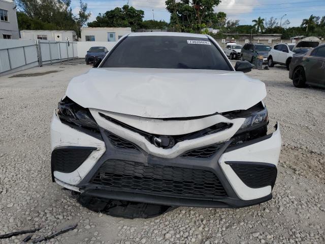 Photo 4 VIN: 4T1G11AK8MU475522 - TOYOTA CAMRY SE 