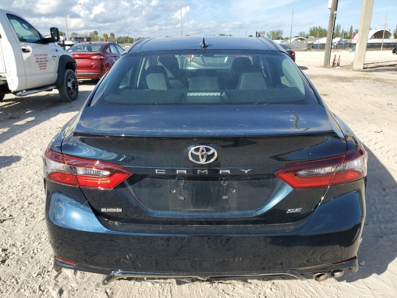 Photo 5 VIN: 4T1G11AK8MU497102 - TOYOTA CAMRY 