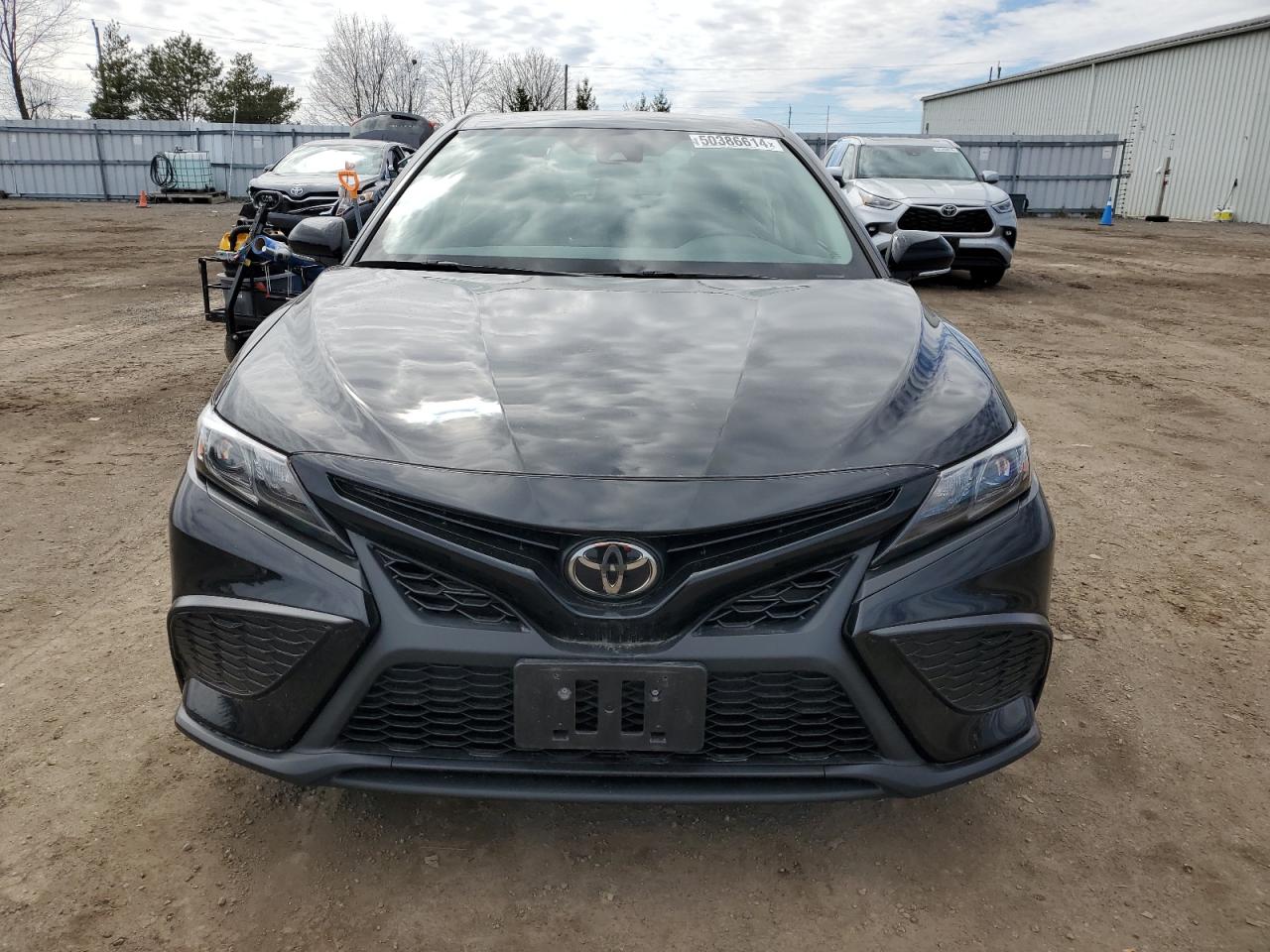 Photo 4 VIN: 4T1G11AK8MU561073 - TOYOTA CAMRY 