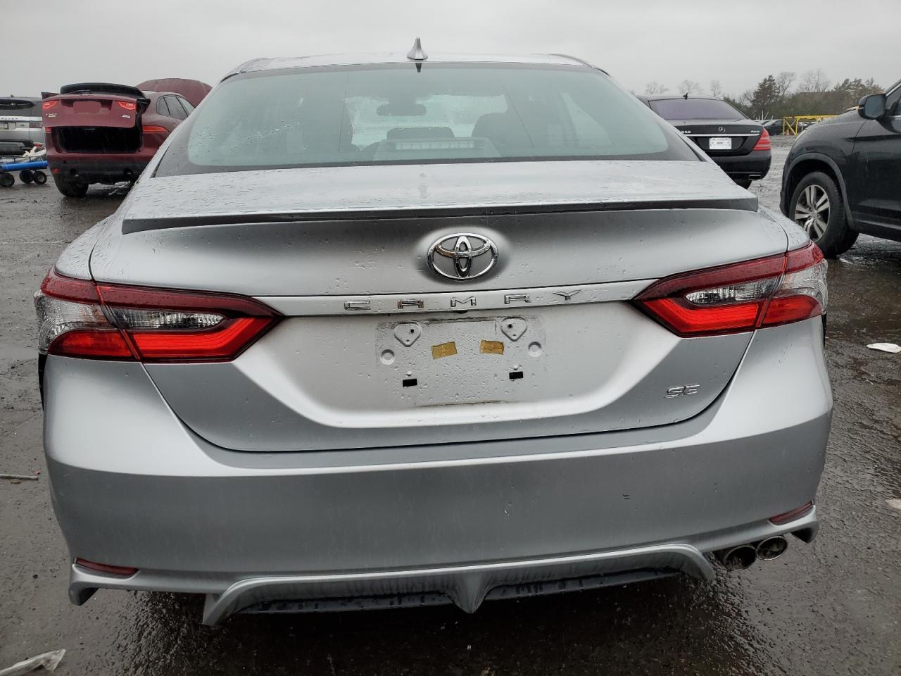 Photo 5 VIN: 4T1G11AK8MU601054 - TOYOTA CAMRY 