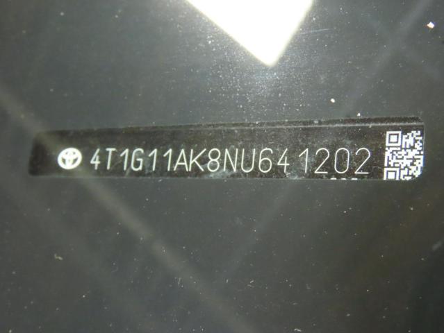 Photo 9 VIN: 4T1G11AK8NU641202 - TOYOTA CAMRY SE 