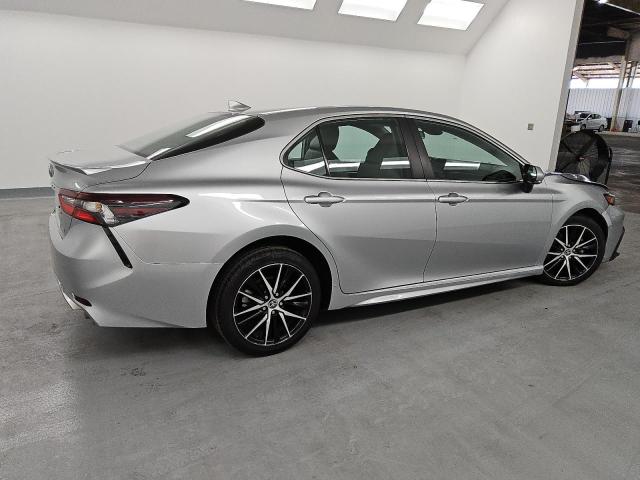 Photo 2 VIN: 4T1G11AK8NU700538 - TOYOTA CAMRY SE 