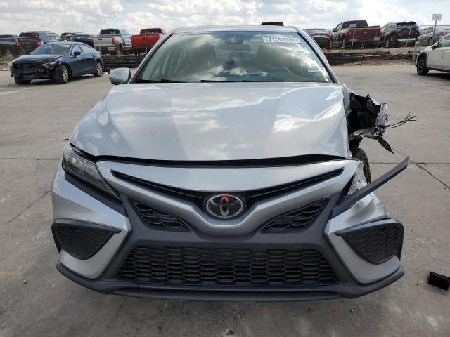 Photo 4 VIN: 4T1G11AK8PU729556 - TOYOTA CAMRY SE N 