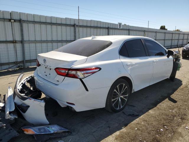 Photo 2 VIN: 4T1G11AK9LU308102 - TOYOTA CAMRY SE 