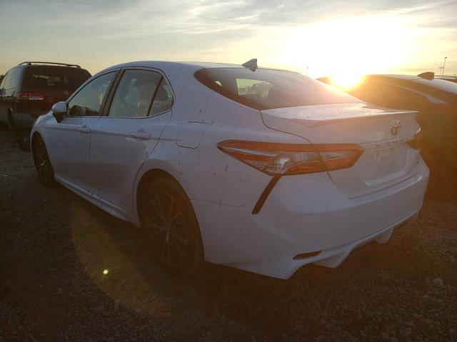 Photo 2 VIN: 4T1G11AK9LU330973 - TOYOTA CAMRY SE 