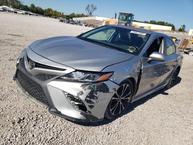 Photo 1 VIN: 4T1G11AK9LU338765 - TOYOTA CAMRY SE 