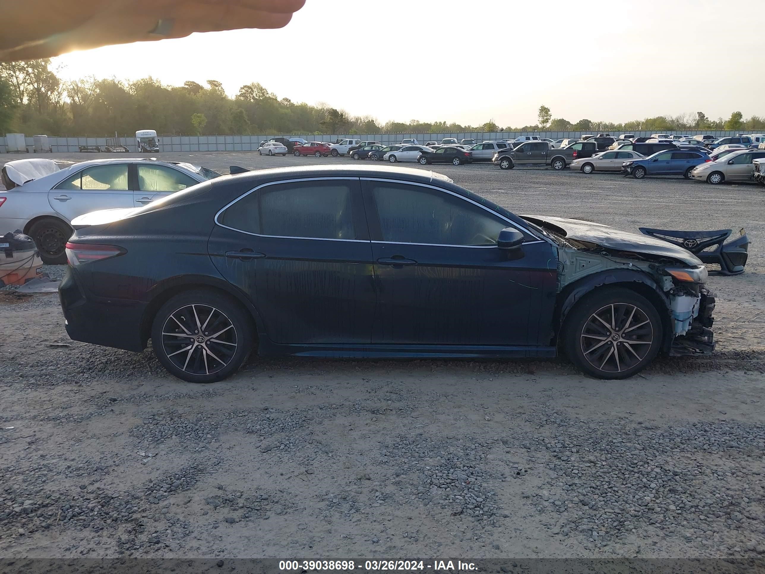 Photo 13 VIN: 4T1G11AK9MU409397 - TOYOTA CAMRY 