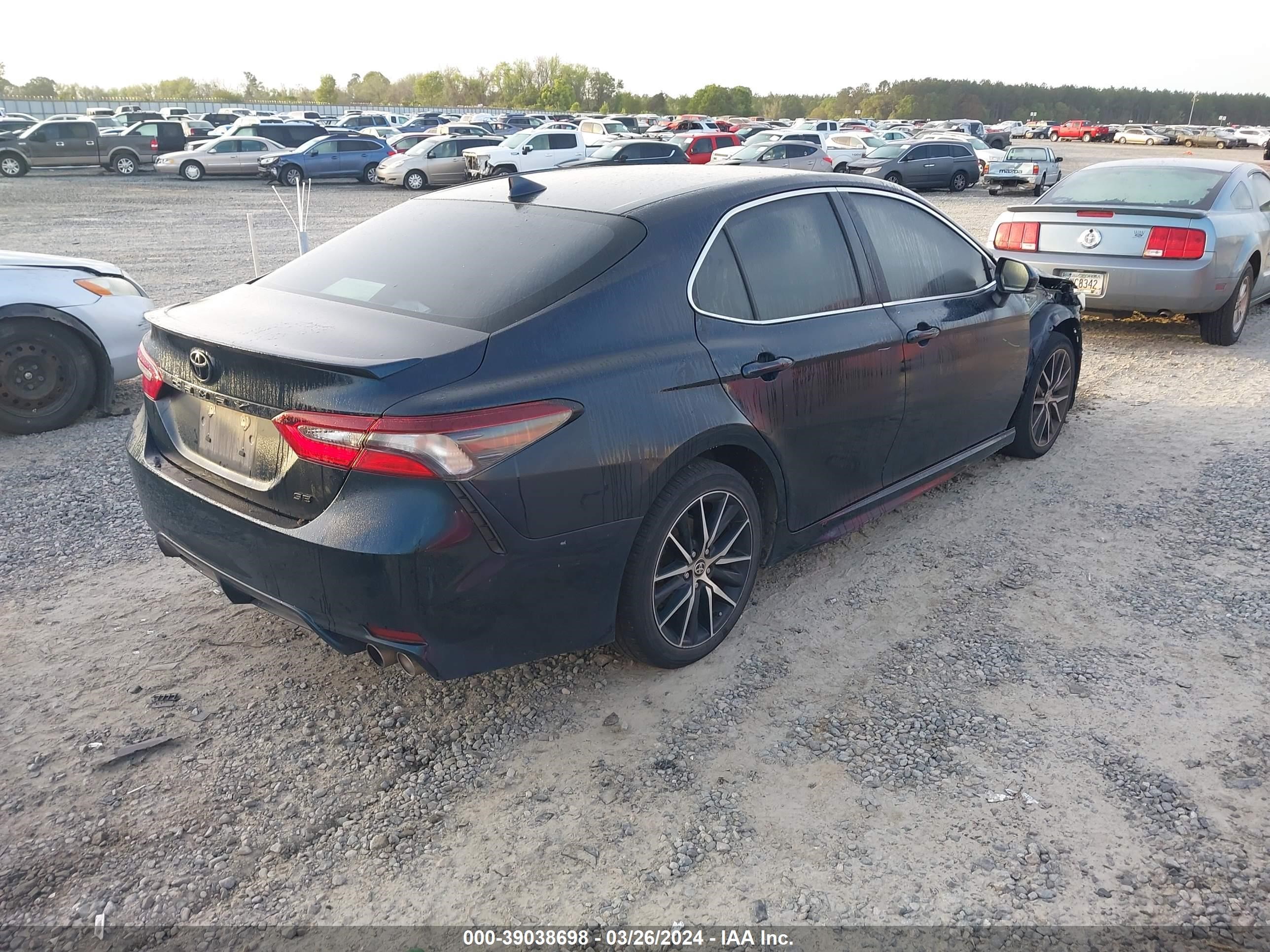 Photo 3 VIN: 4T1G11AK9MU409397 - TOYOTA CAMRY 